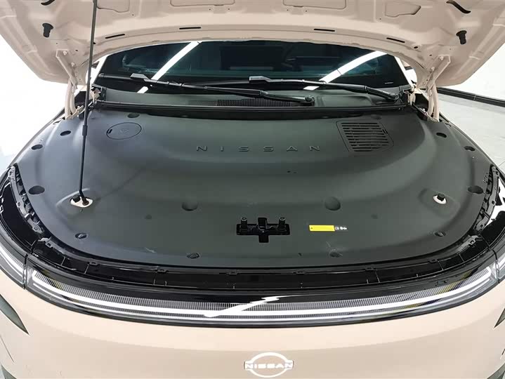 Фото 10 - Nissan N7