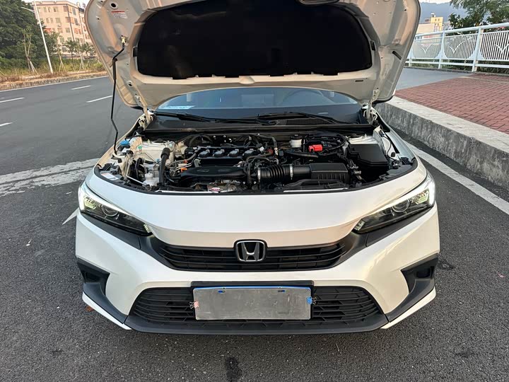 Фото 18 - Honda Civic