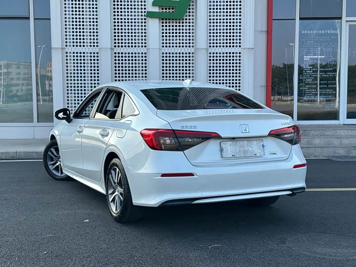 Фото 3 - Honda Civic