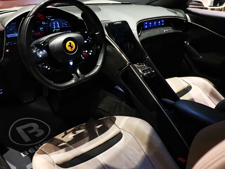 Фото 13 - Ferrari Roma