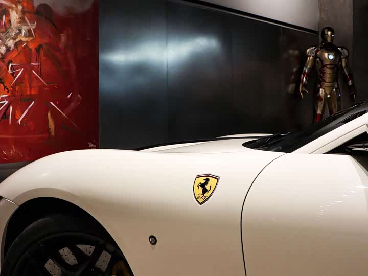 Фото 14 - Ferrari Roma