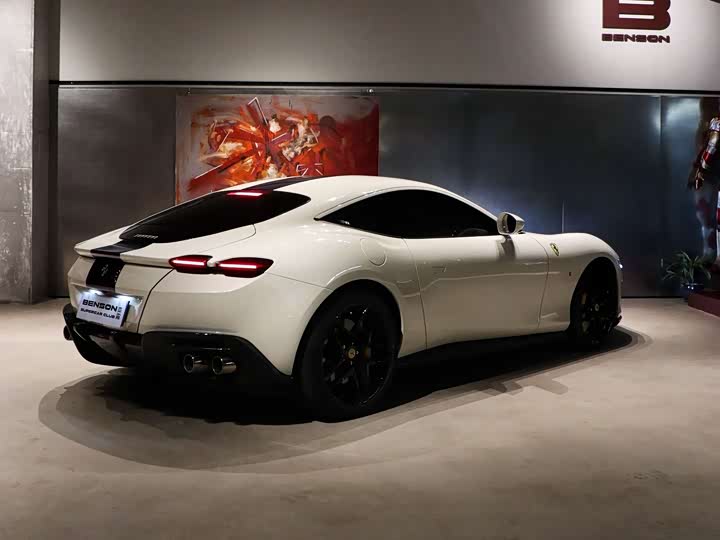 Фото 5 - Ferrari Roma