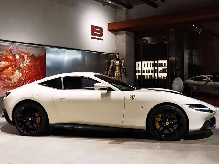 Фото 9 - Ferrari Roma