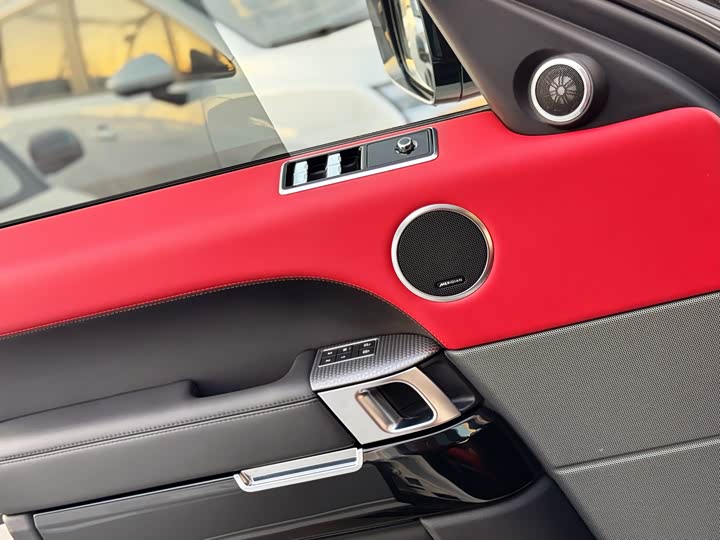 Фото 10 - Land Rover Range Rover Sport