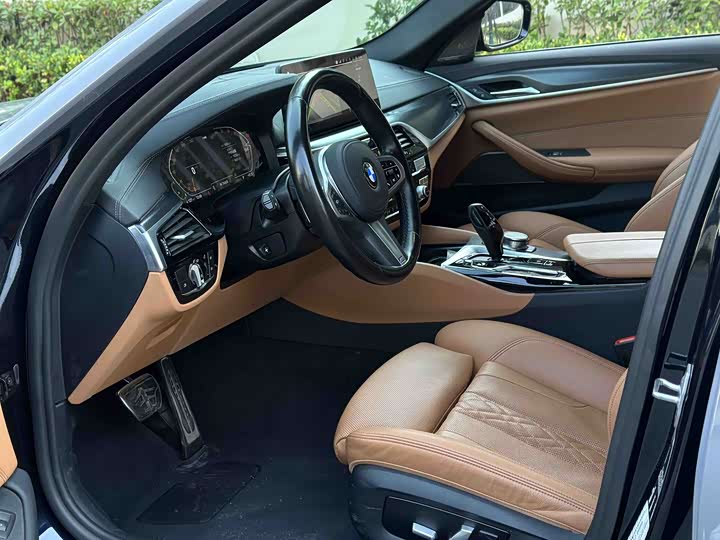 Фото 4 - BMW 5 Series