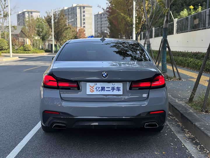 Фото 8 - BMW 5 Series