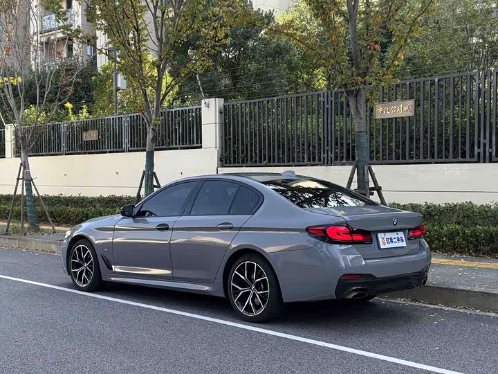 Фото 9 - BMW 5 Series