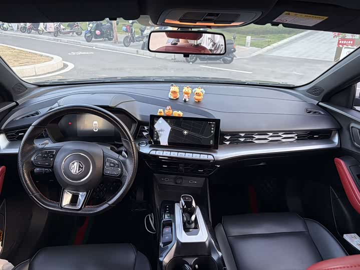 Фото 10 - MG Motor 5