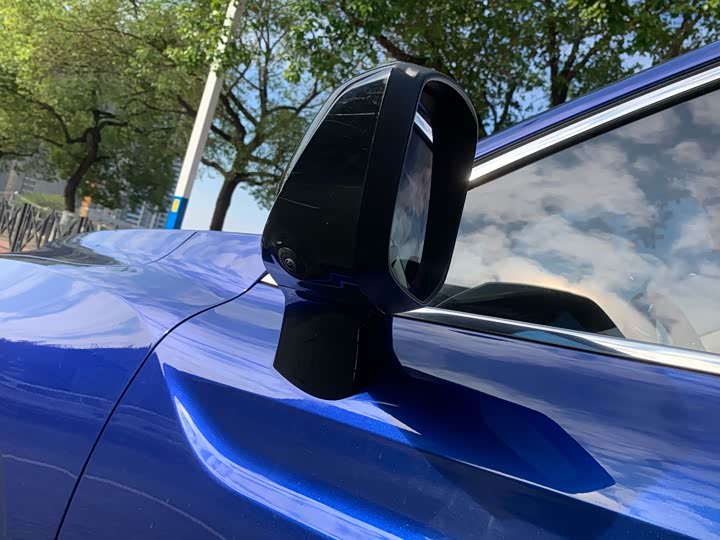 Фото 12 - Geely Tugella