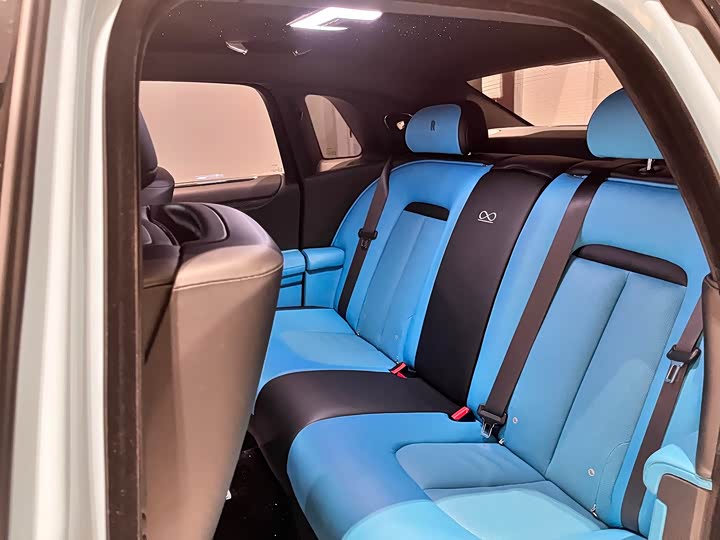 Фото 14 - Rolls-Royce Ghost