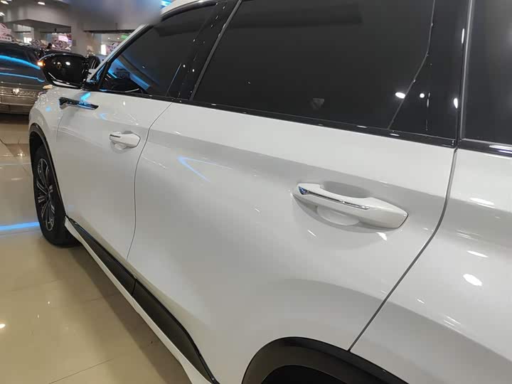 Фото 5 - Changan CS75 Plus