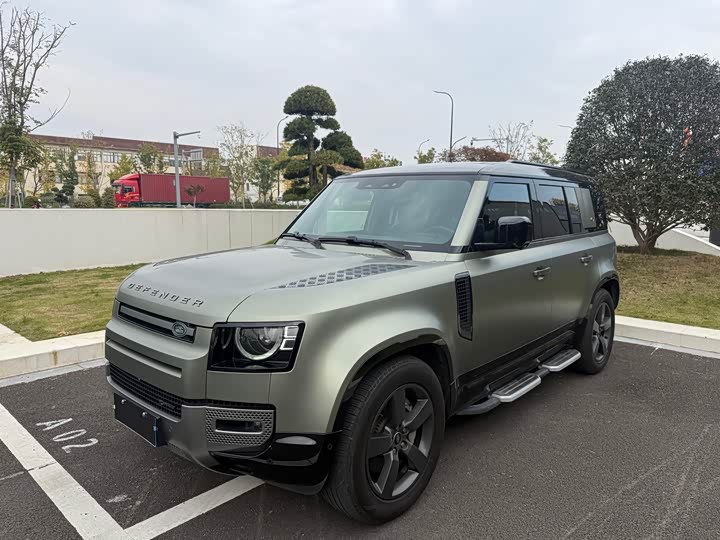 Фото 1 - Land Rover Defender