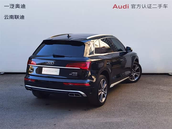 Фото 5 - Audi Q5L