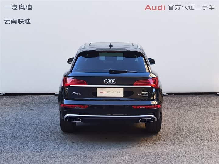 Фото 6 - Audi Q5L