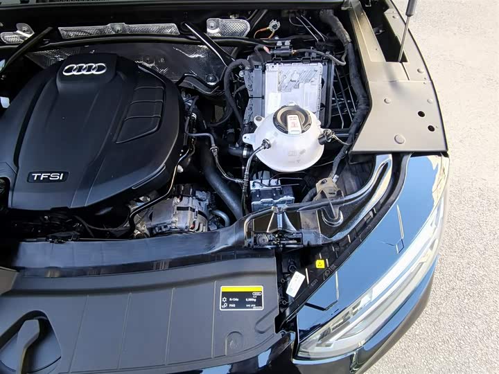 Фото 9 - Audi Q5L