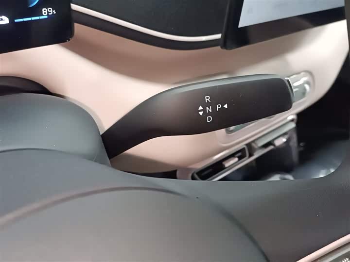 Фото 14 - BYD Seagull