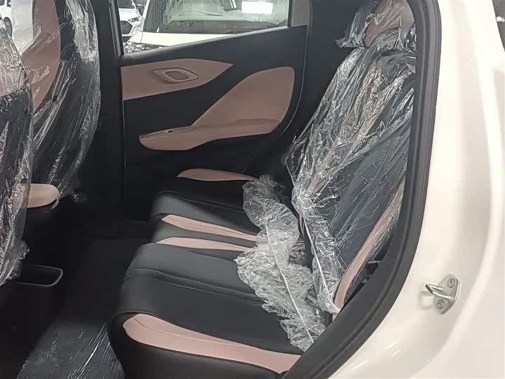 Фото 17 - BYD Seagull