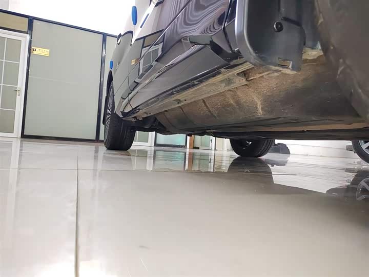 Фото 21 - Honda Avancier