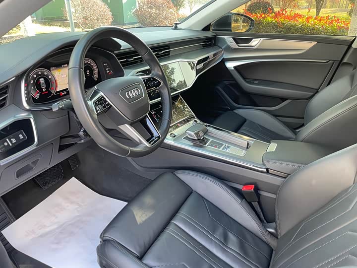 Фото 7 - Audi A7