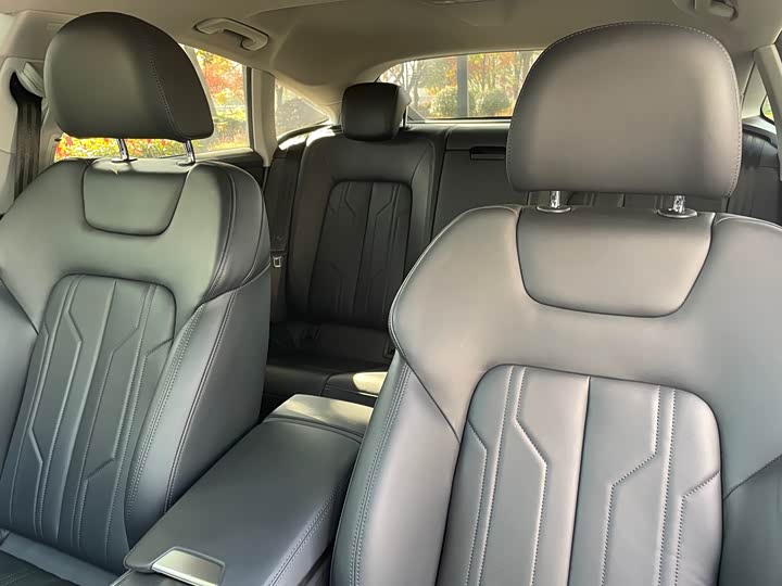 Фото 8 - Audi A7