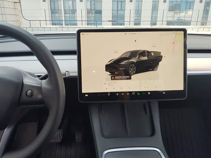 Фото 13 - Tesla Model Y