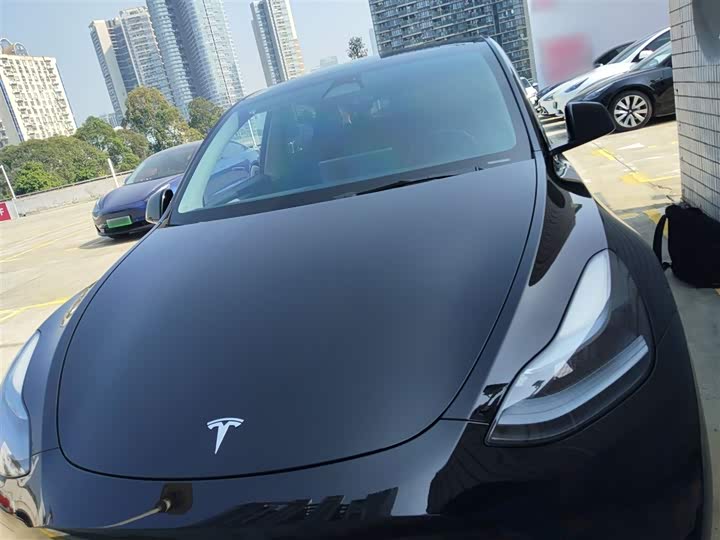 Фото 3 - Tesla Model Y