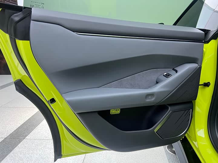 Фото 15 - XPeng P7