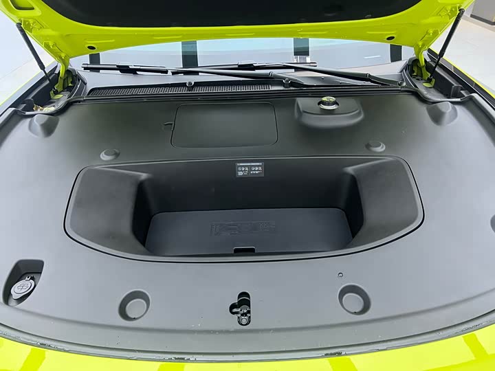 Фото 28 - XPeng P7