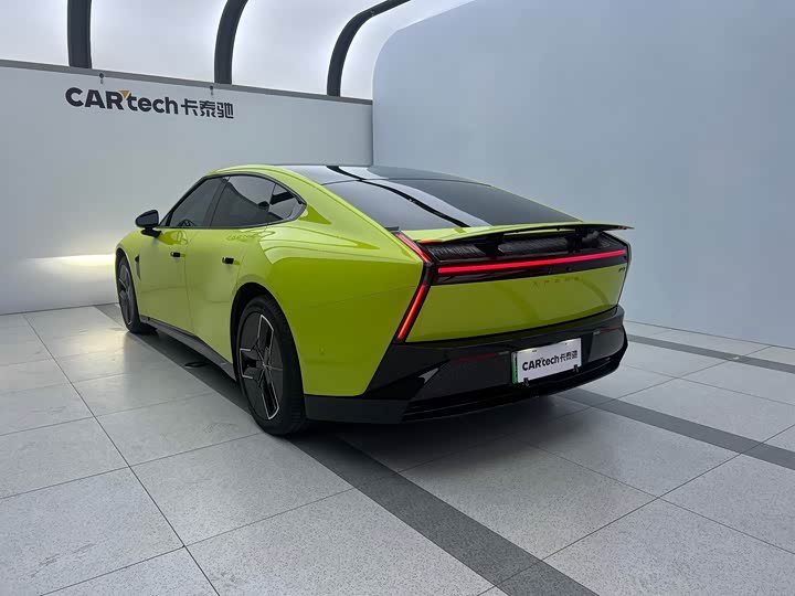 Фото 5 - XPeng P7