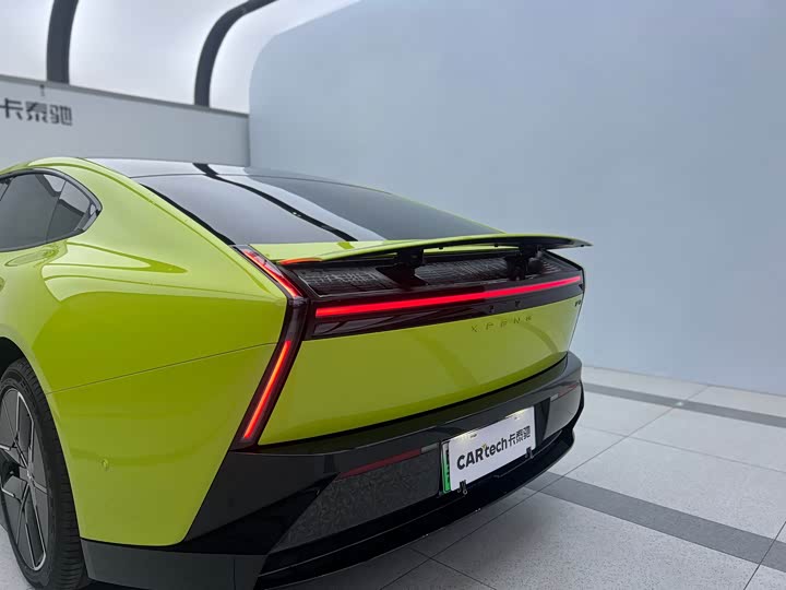 Фото 7 - XPeng P7