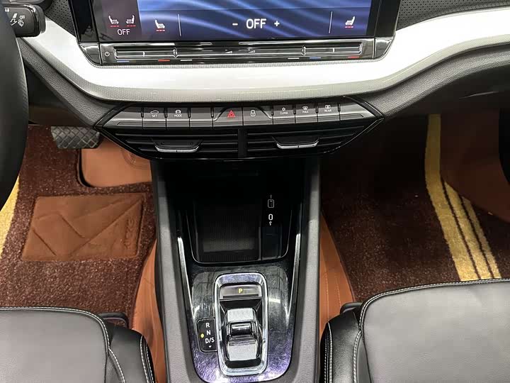 Фото 13 - Skoda Octavia Pro