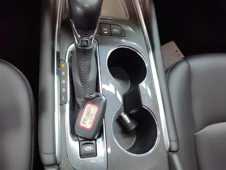 Фото 14 - Chevrolet Malibu XL