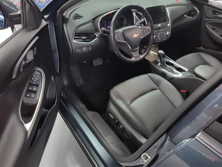 Фото 16 - Chevrolet Malibu XL