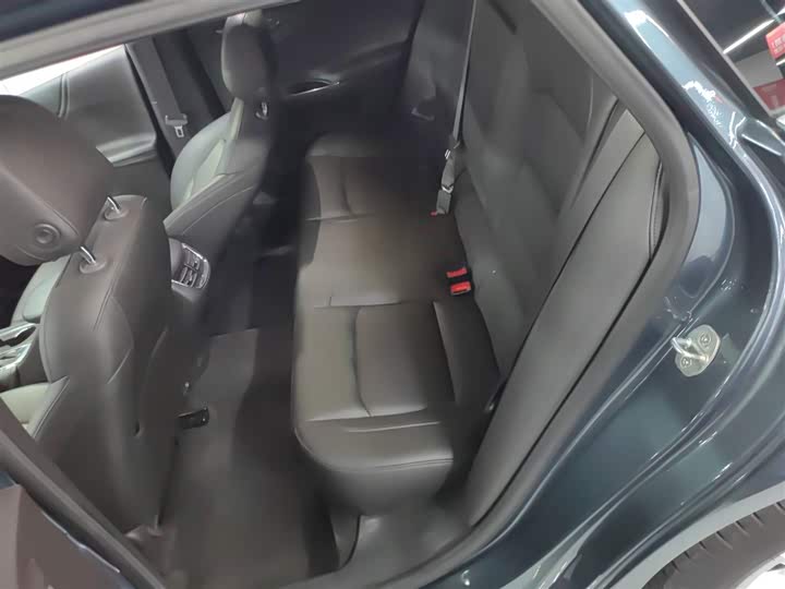 Фото 17 - Chevrolet Malibu XL