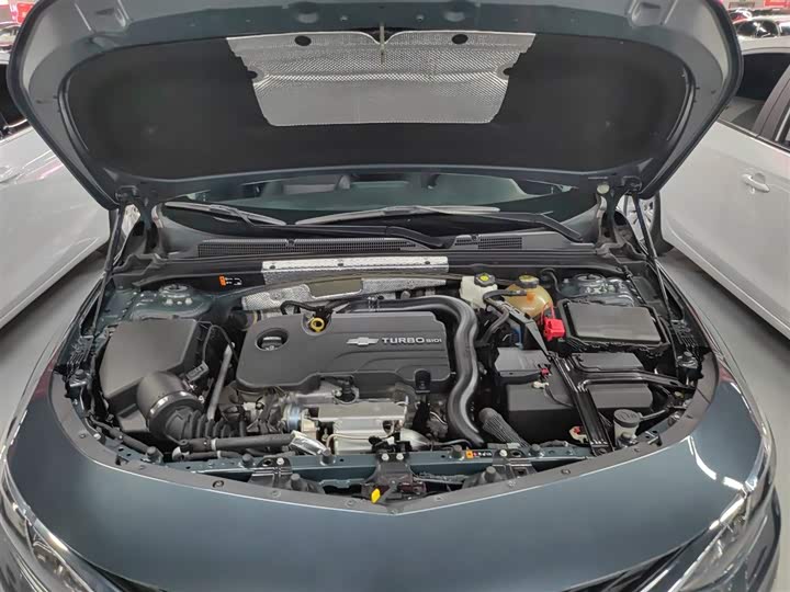 Фото 20 - Chevrolet Malibu XL