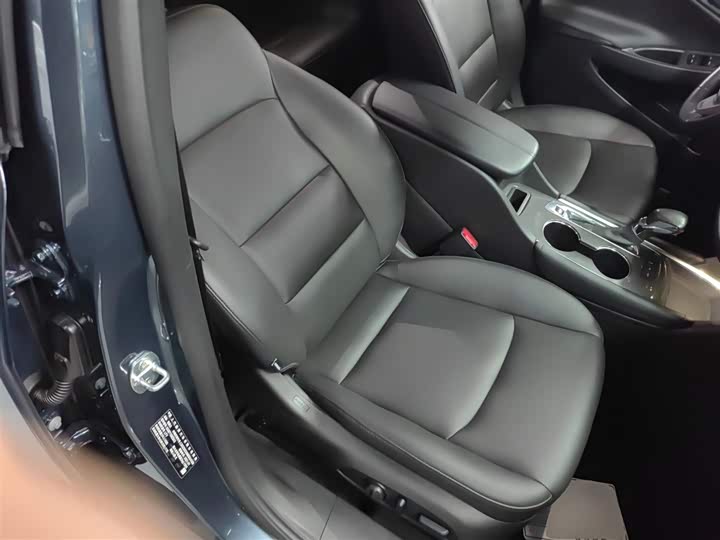 Фото 25 - Chevrolet Malibu XL