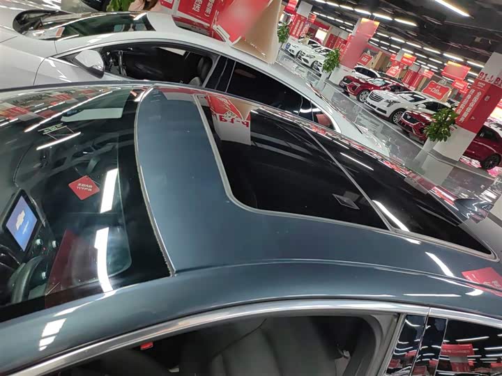 Фото 27 - Chevrolet Malibu XL