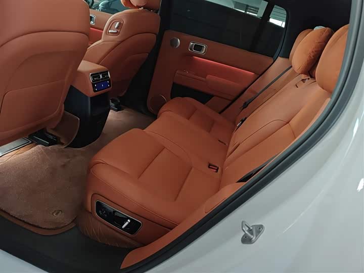 Фото 17 - LiXiang L7