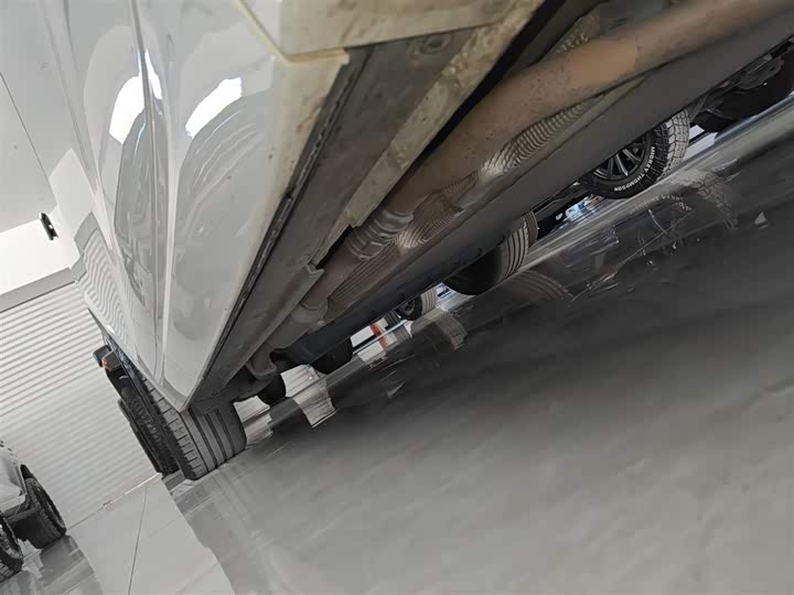 Фото 21 - LiXiang L7