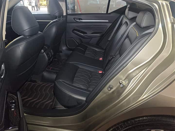 Фото 17 - Nissan Teana