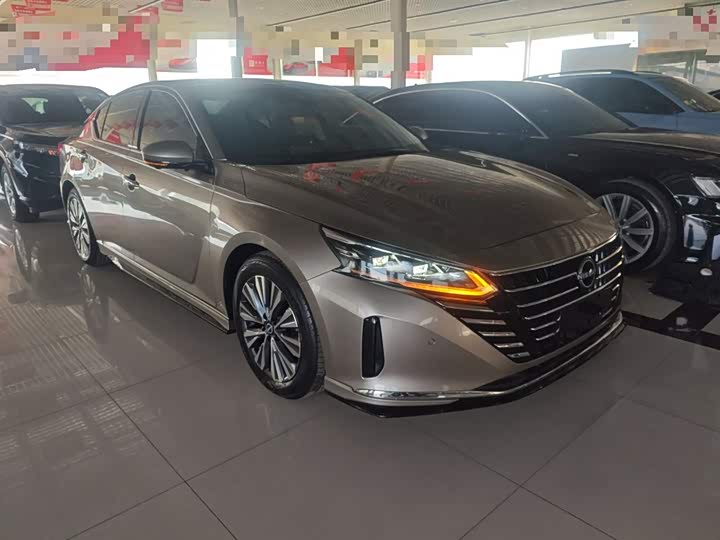 Фото 4 - Nissan Teana