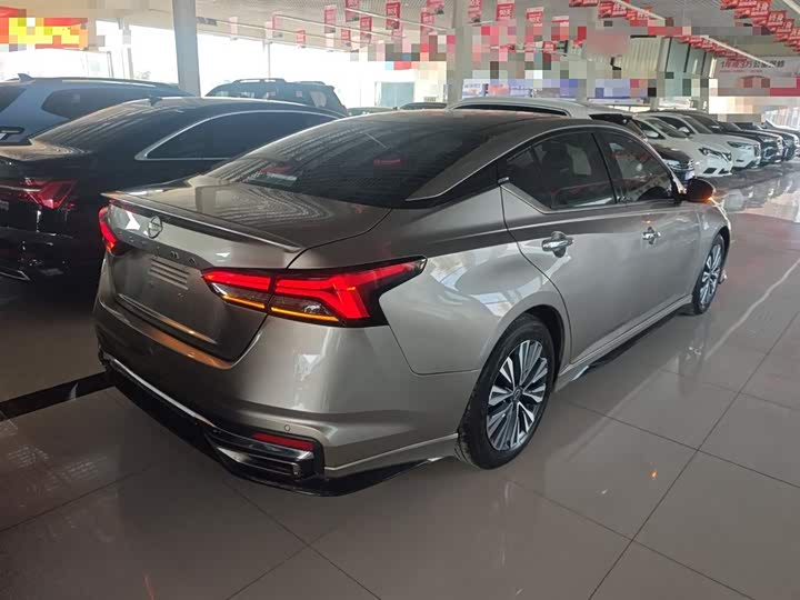 Фото 7 - Nissan Teana