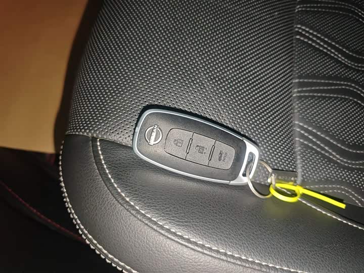 Фото 9 - Nissan Teana