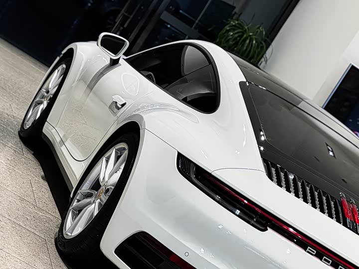 Фото 6 - Porsche 911