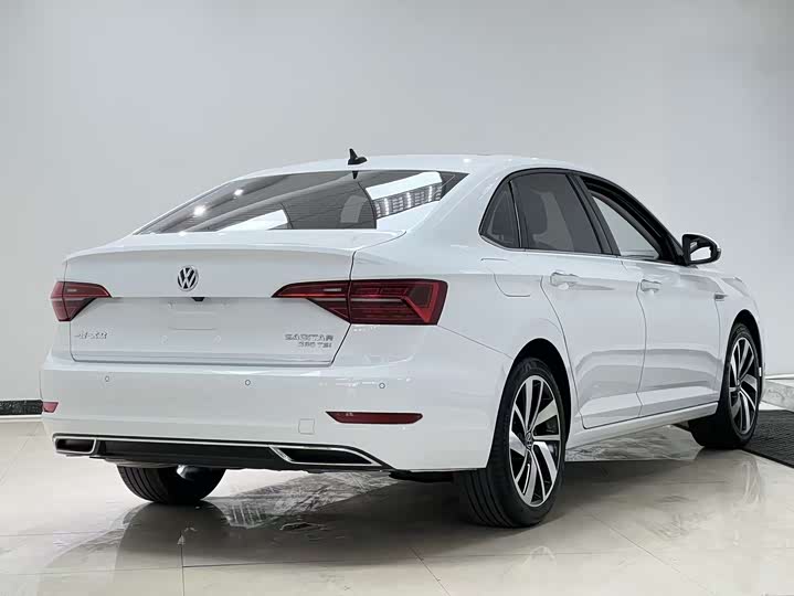 Фото 6 - Volkswagen Sagitar L