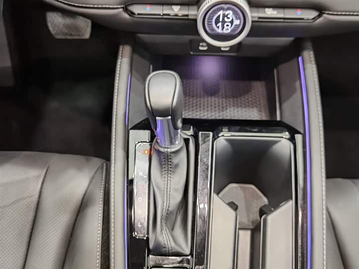 Фото 13 - Honda Accord