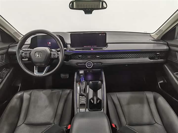 Фото 5 - Honda Accord