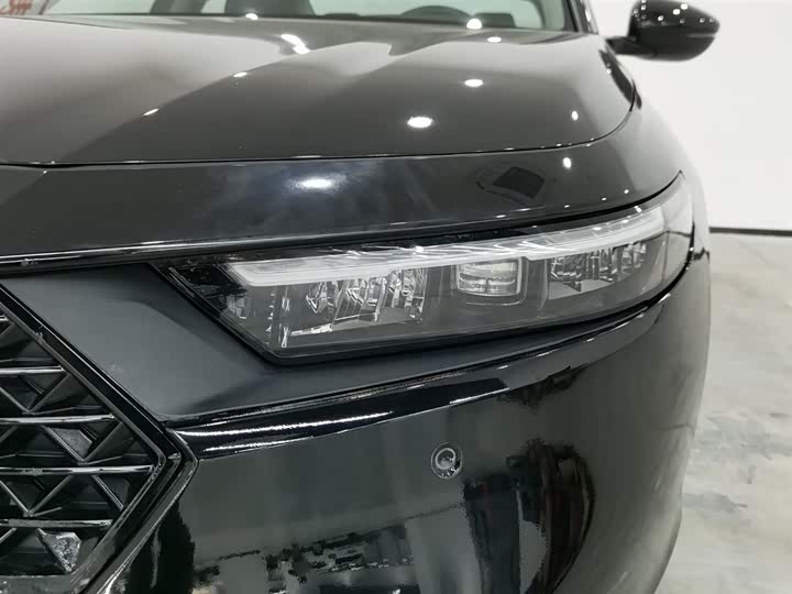 Фото 7 - Honda Accord