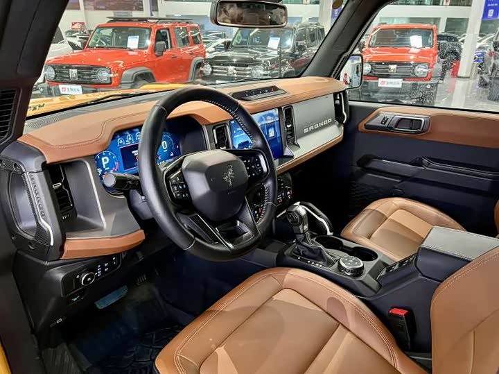 Фото 4 - Ford Bronco