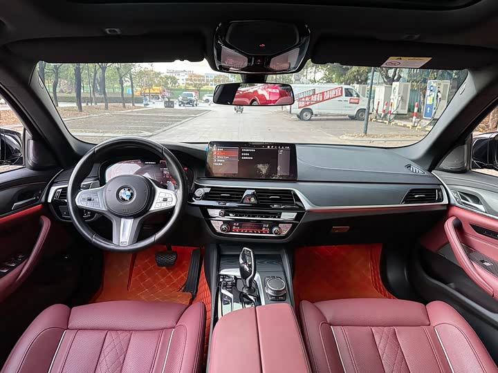 Фото 5 - BMW 5 Series